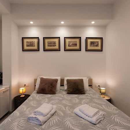 Modern Studio Apartment B Atena Exterior foto